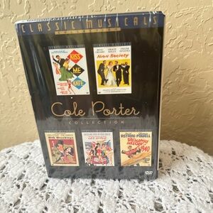 Classic Musicals Collection Portable DVD Player - Black Set of 5